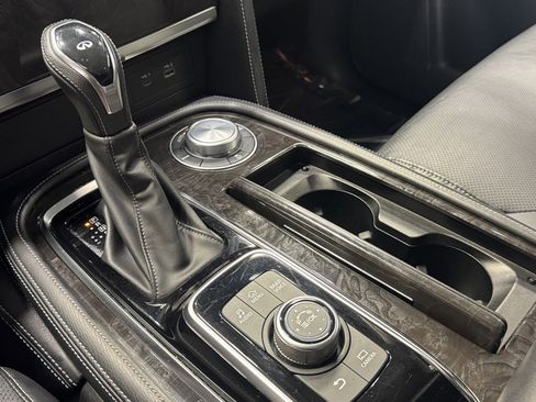 Certified 2024 INFINITI QX80 Luxe image 12