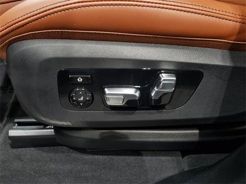 New 2026 BMW X5 M60i image 16