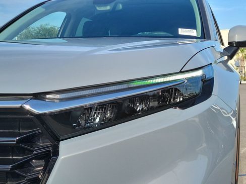 Used 2024 Honda CR-V EX image 10