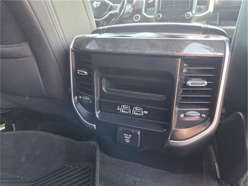 Used 2019 RAM 1500 Big Horn image 33