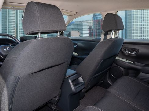 Certified 2023 Honda HR-V LX image 17