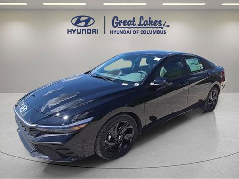 New 2026 Hyundai Elantra Sport FWD image 3