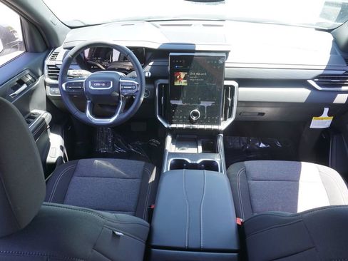 New 2025 GMC Acadia Elevation image 12