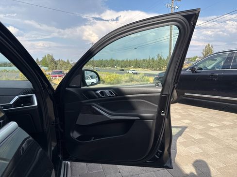 Used 2024 BMW X5 xDrive40i w/ Premium Package image 14