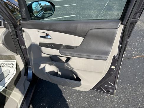 Used 2016 Honda Odyssey Touring Elite image 28