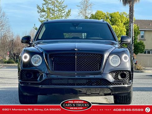 Used 2017 Bentley Bentayga image 41