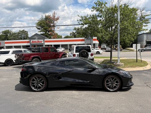 Used 2024 Chevrolet Corvette Stingray Preferred Cpe w/ Battery Protection Package RWD image 5