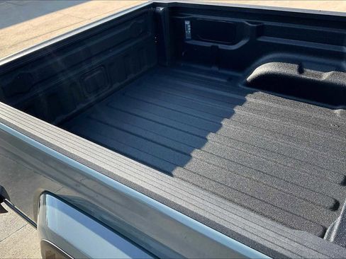 New 2025 Jeep Gladiator Sport image 16