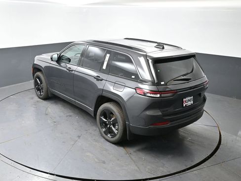 New 2026 Jeep Grand Cherokee Limited w/ Limited Altitude Package AWD/4WD image 35