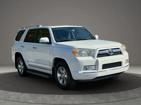 Used 2013 Toyota 4Runner SR5 w/ Convenience Pkg RWD image 3
