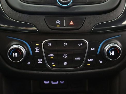 Used 2023 Chevrolet Equinox RS AWD/4WD image 47