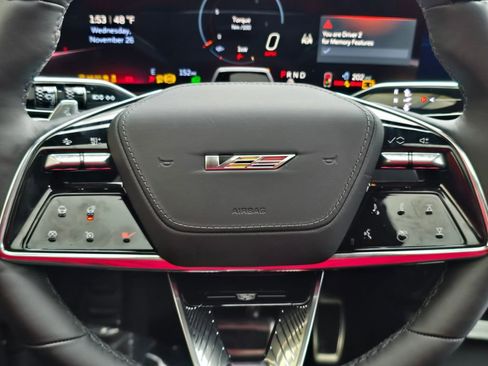 New 2026 Cadillac Lyriq V image 24