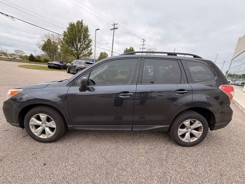 Used 2015 Subaru Forester 2.5i w/ Alloy Wheel Package AWD/4WD image 4