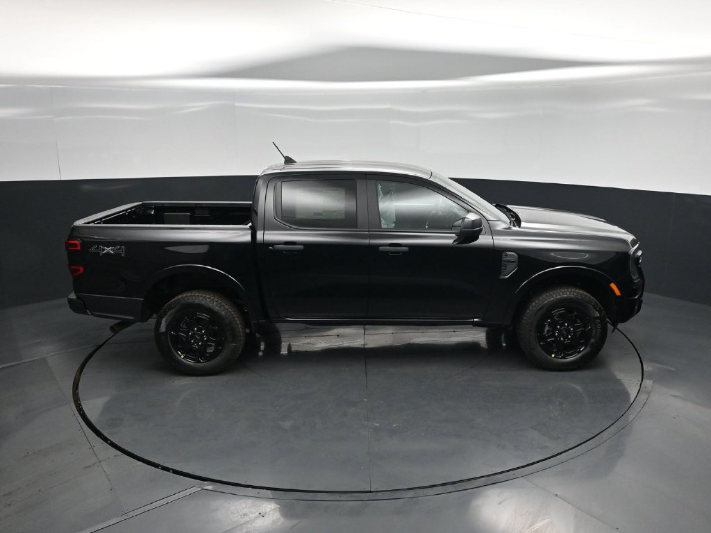 New 2026 Ford Ranger XLT w/ Black Appearance Package AWD/4WD image 35