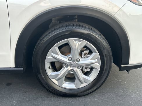 Certified 2024 Honda HR-V LX image 18