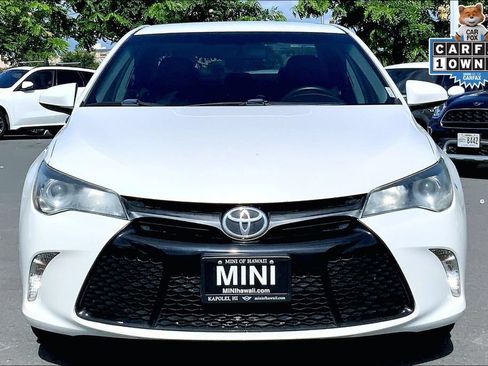 Used 2015 Toyota Camry SE FWD image 3
