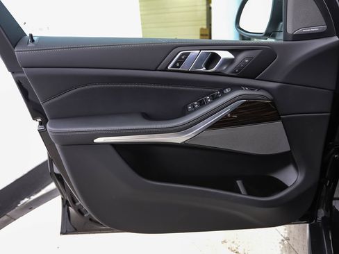 New 2026 BMW X5 xDrive40i w/ Premium Package AWD/4WD image 9
