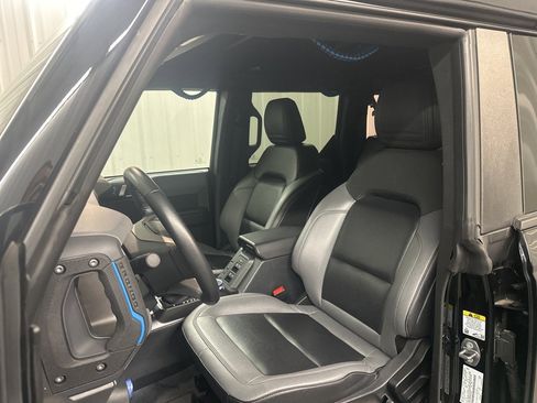 Used 2024 Ford Bronco Black Diamond image 9