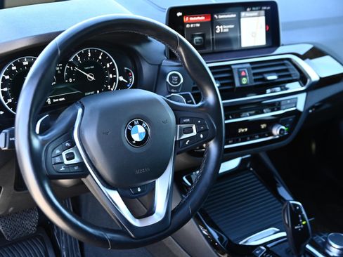 Used 2019 BMW X3 sDrive30i w/ Premium Package image 11