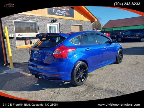 Used 2014 Ford Focus ST w/ Equipment Group 202A image 4