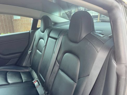 Used 2019 Tesla Model 3 Standard Range RWD image 8