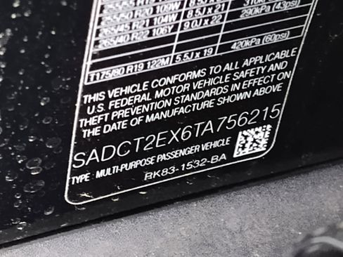 Used 2026 Jaguar F-PACE R-Dynamic S image 19