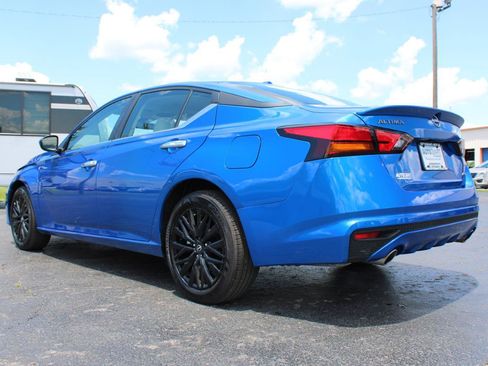Used 2025 Nissan Altima 2.5 SV w/ SV Special Edition Package AWD/4WD image 11