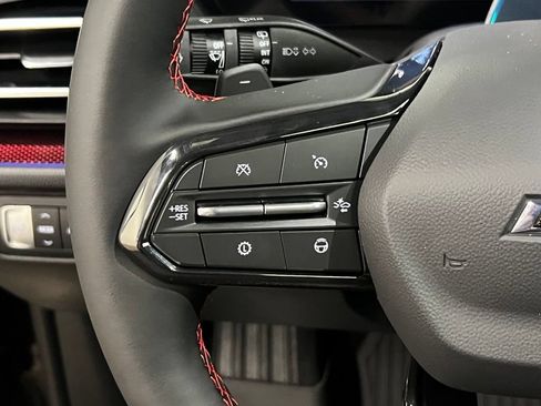 New 2026 Chevrolet Traverse RS w/ LPO, Floor Liner Package AWD/4WD image 17