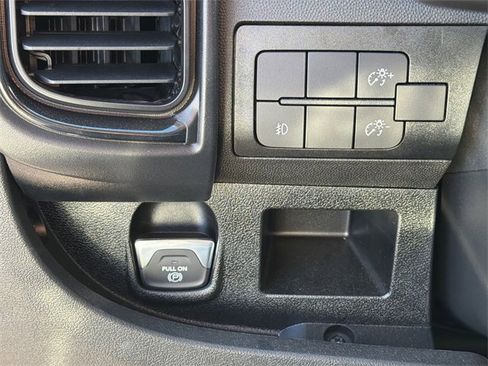 New 2025 RAM ProMaster 2500 w/ Convenience Group image 23