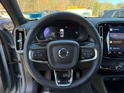Certified 2023 Volvo XC40 Recharge Ultimate w/ Protection Package Premier image 17