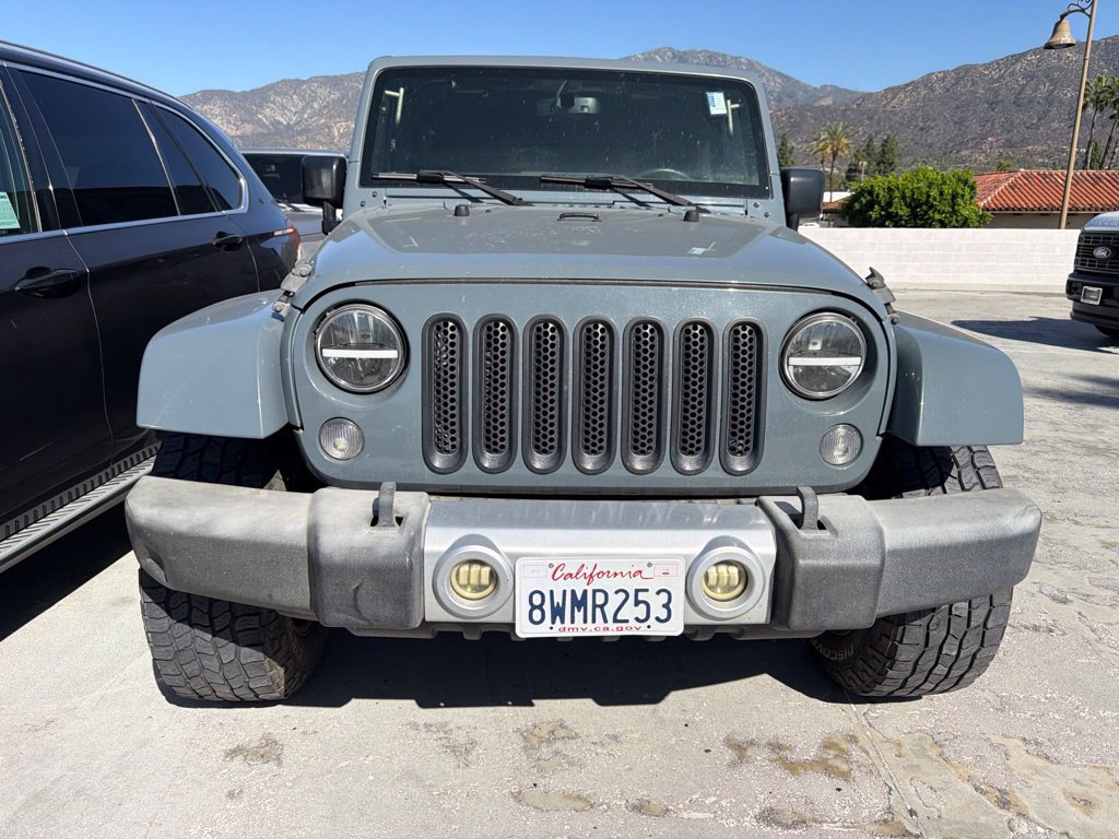 Used 2015 Jeep Wrangler Unlimited Sahara AWD/4WD image 2