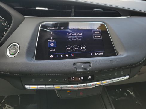 Used 2019 Cadillac XT4 Luxury FWD image 20