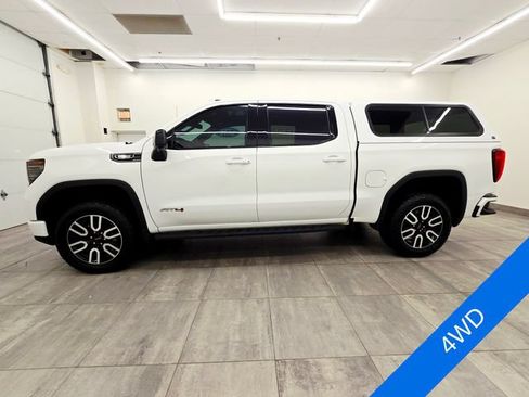 Used 2023 GMC Sierra 1500 AT4 w/ AT4 Premium Package AWD/4WD image 2