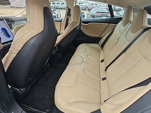 Used 2015 Tesla Model S 85D image 20