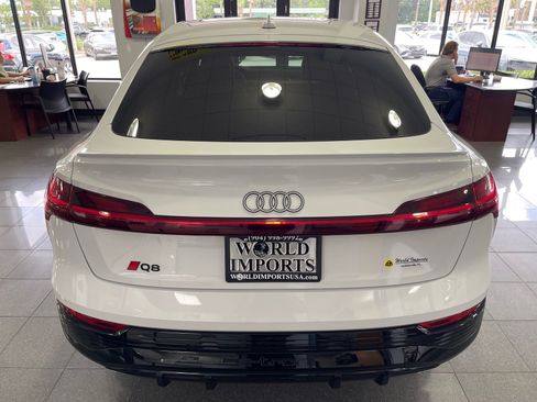 Used 2024 Audi Q8 e-tron Premium AWD/4WD image 4