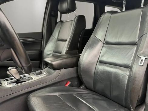 Used 2018 Jeep Grand Cherokee Limited AWD/4WD image 11