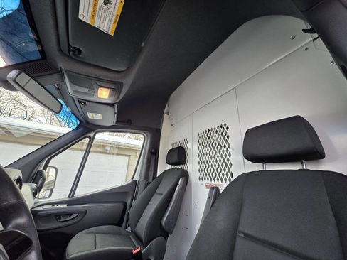 Used 2020 Mercedes-Benz Sprinter 2500 w/ Driver Convenience Package image 15