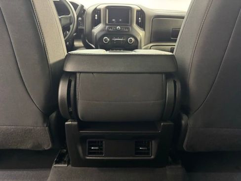 Used 2021 Chevrolet Silverado 1500 Custom Trail Boss AWD/4WD image 27