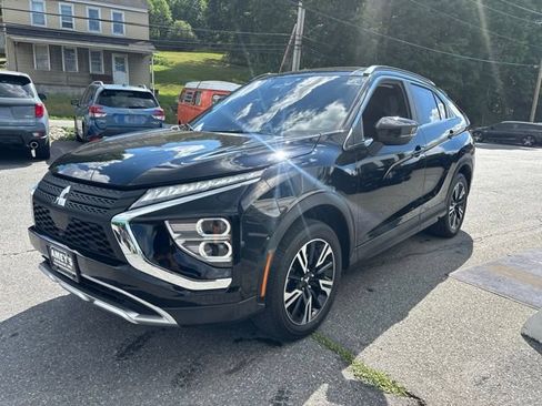Used 2024 Mitsubishi Eclipse Cross AWD image 3