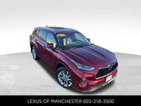 Used 2021 Toyota Highlander Limited image 3