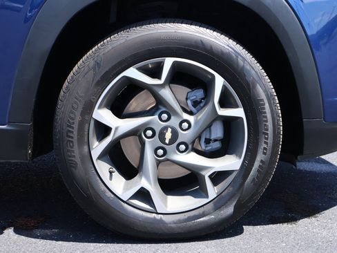 Used 2024 Chevrolet Trax LT w/ Driver Confidence Package image 20