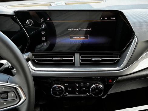 New 2026 Chevrolet Trax ACTIV w/ Driver Confidence Package FWD image 18