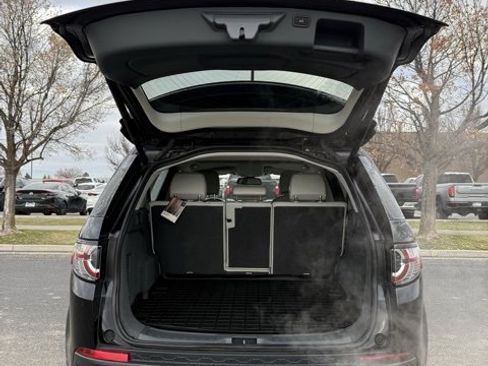 Used 2017 Land Rover Discovery Sport HSE image 9