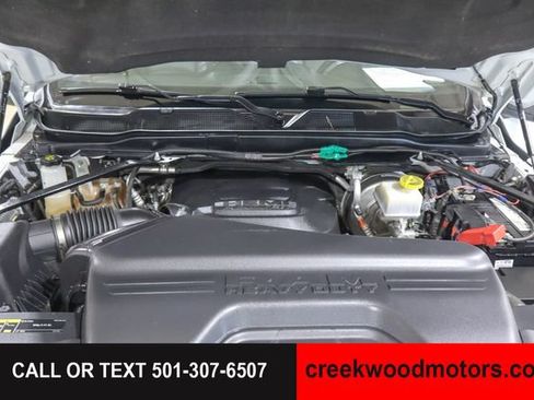 Used 2024 RAM 2500 Tradesman w/ Chrome Appearance Group AWD/4WD image 28