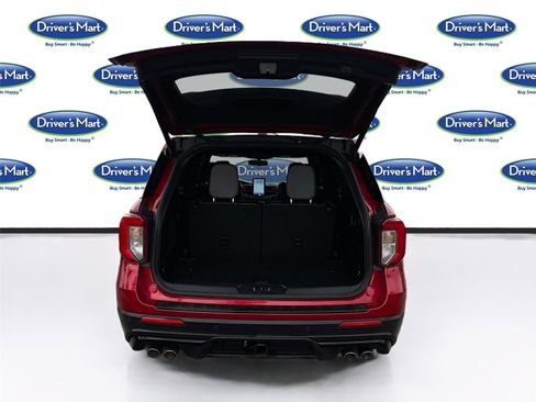 Used 2020 Ford Explorer ST w/ Premium Technology Package image 30