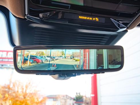 New 2025 Land Rover Range Rover SE image 18