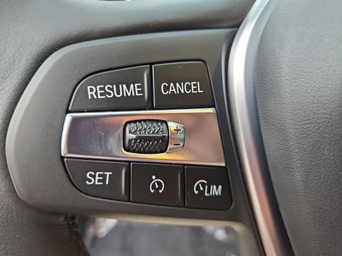 Used 2023 BMW 330i Sedan w/ Premium Package RWD image 19
