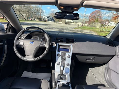 Used 2011 Volvo C70 T5 image 31