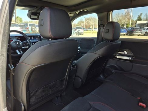 Certified 2025 Mercedes-Benz GLB 250 image 18