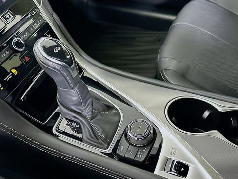 Used 2022 INFINITI Q60 3.0t Luxe w/ Style Package image 28